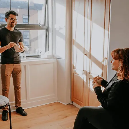 Gardiner House بيت شباب *