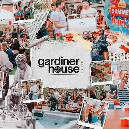 אכסניה Gardiner House *
